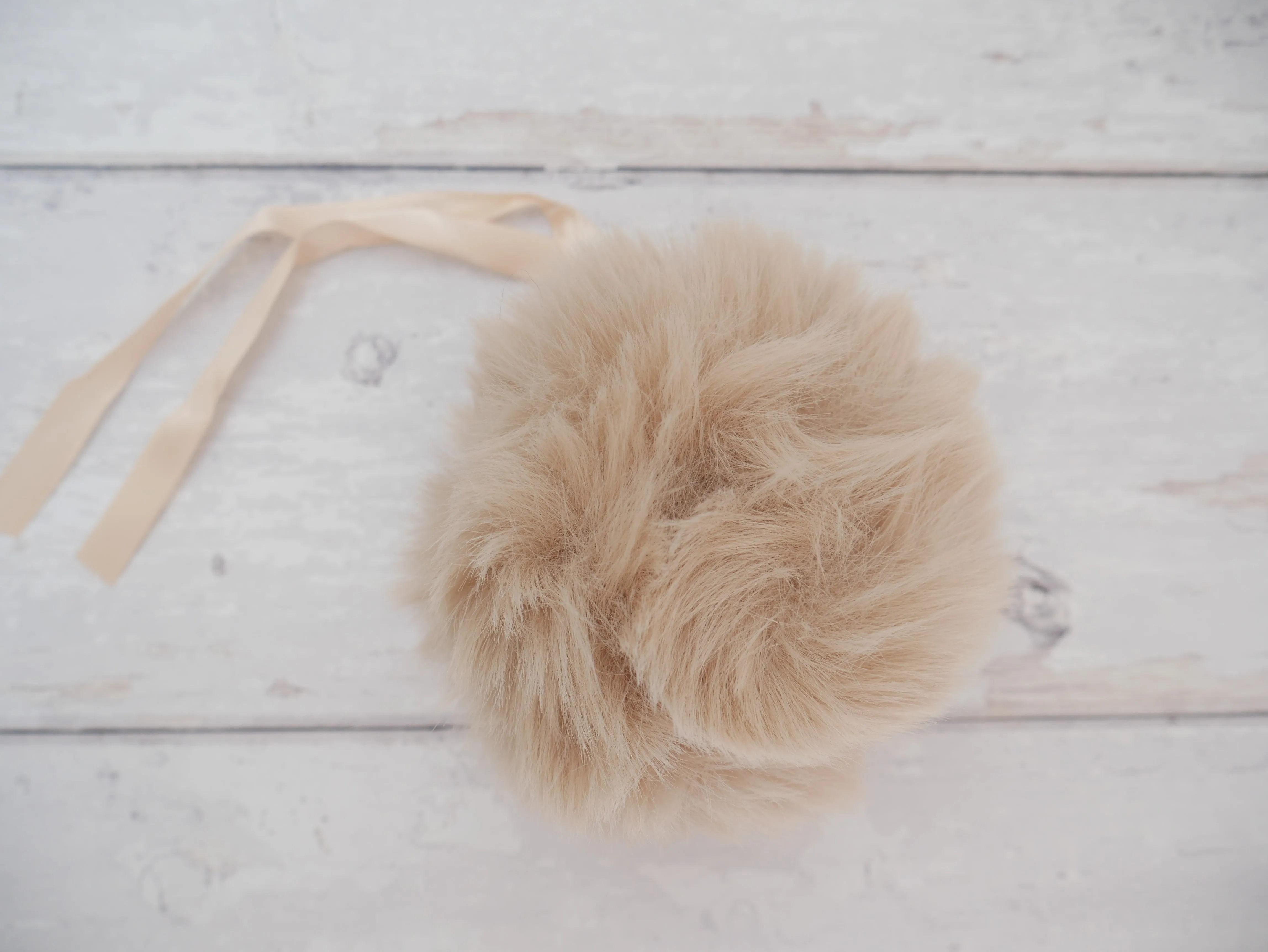 Fur Pom Pom, Natural