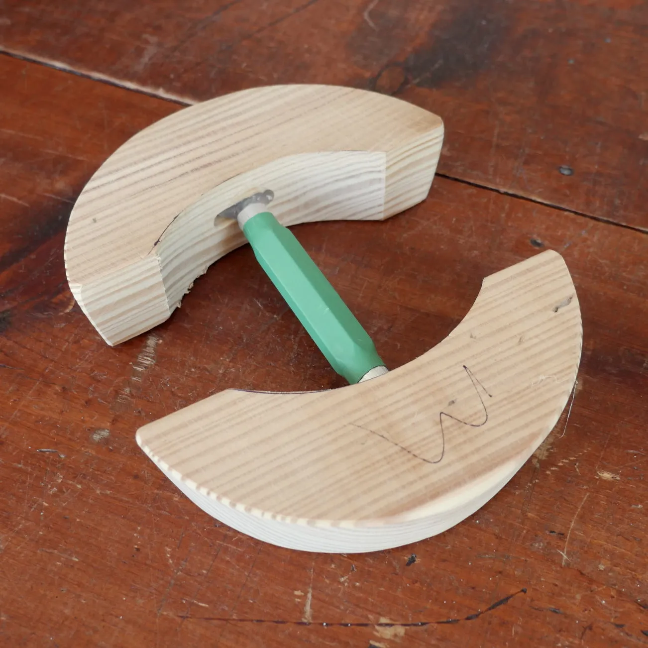 Hat Stretcher in Size Medium